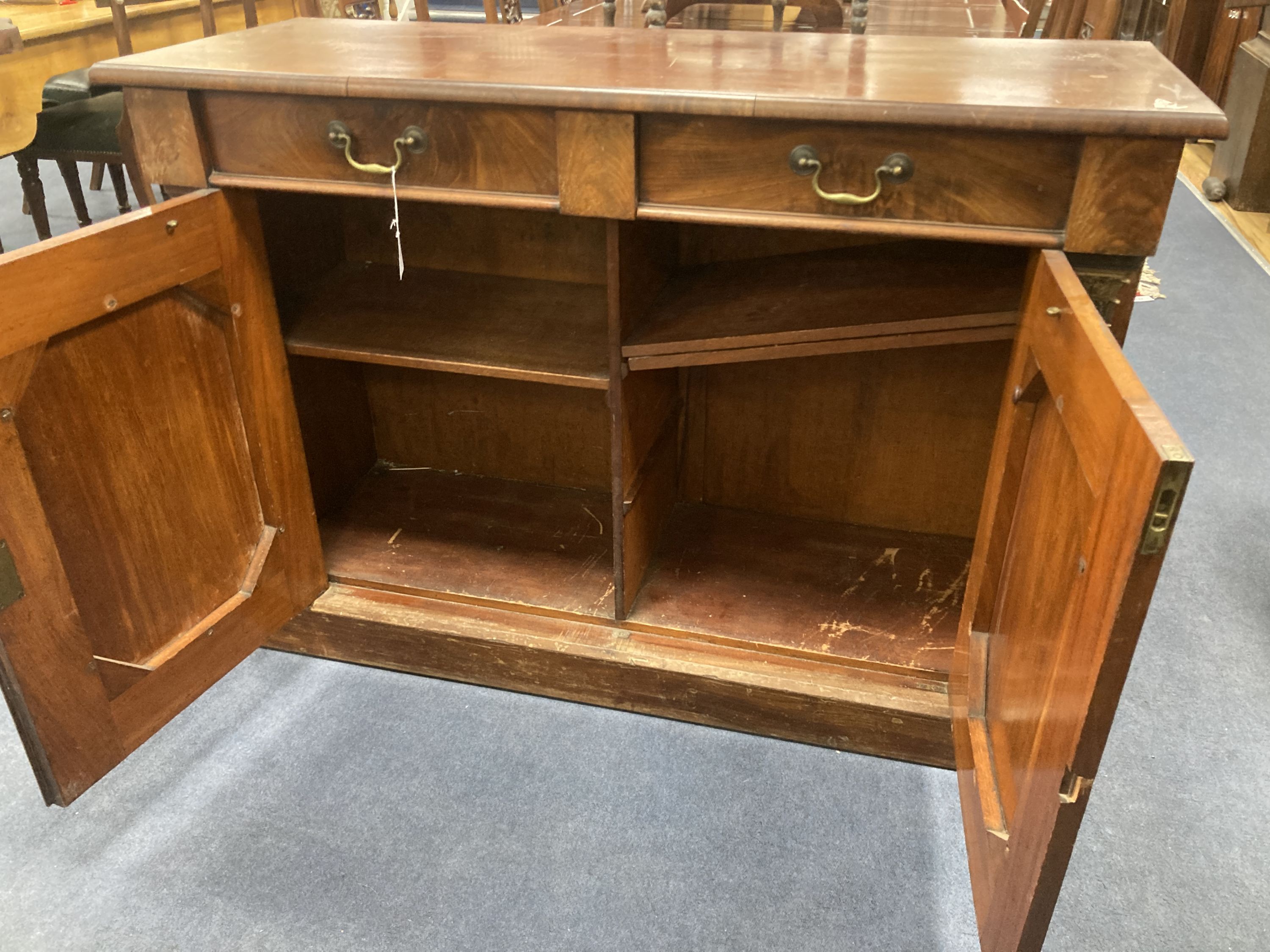 An early 19th century mahogany chiffonier, length 124cm, depth 46cm, height 89cm